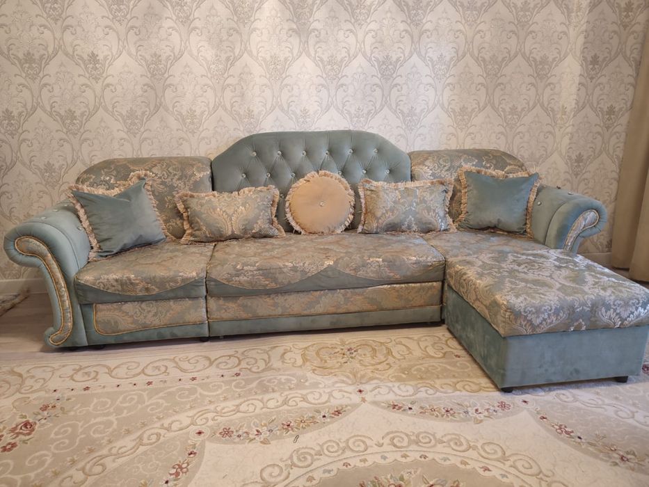 Диван в гостиную