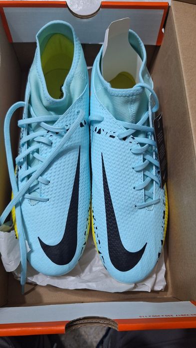 Nike Phantom GT2 Academy