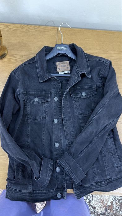 Продам джинсовку черную pull and bear