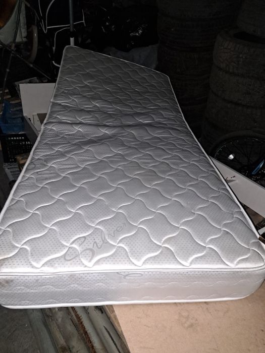 Матрас в хорошем состояний