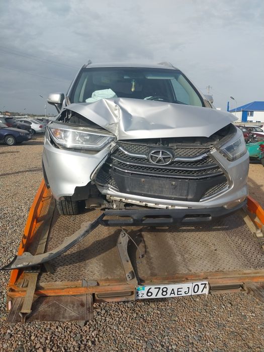 Продам машину JAC S3