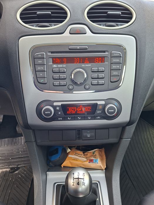 Vând Ford Focus 2 1.8TDCI