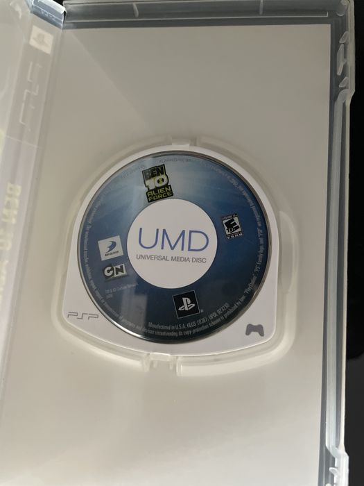 Диски для Sony PSP  4!штуки в коробках