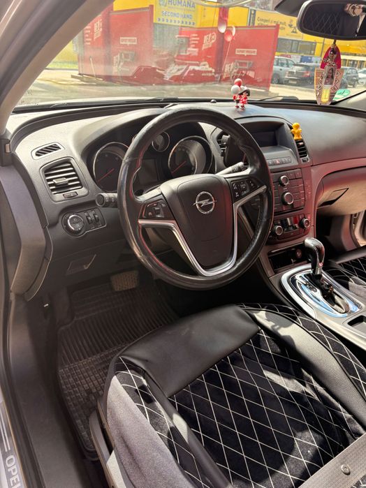 Opel Insignia 2012 automata