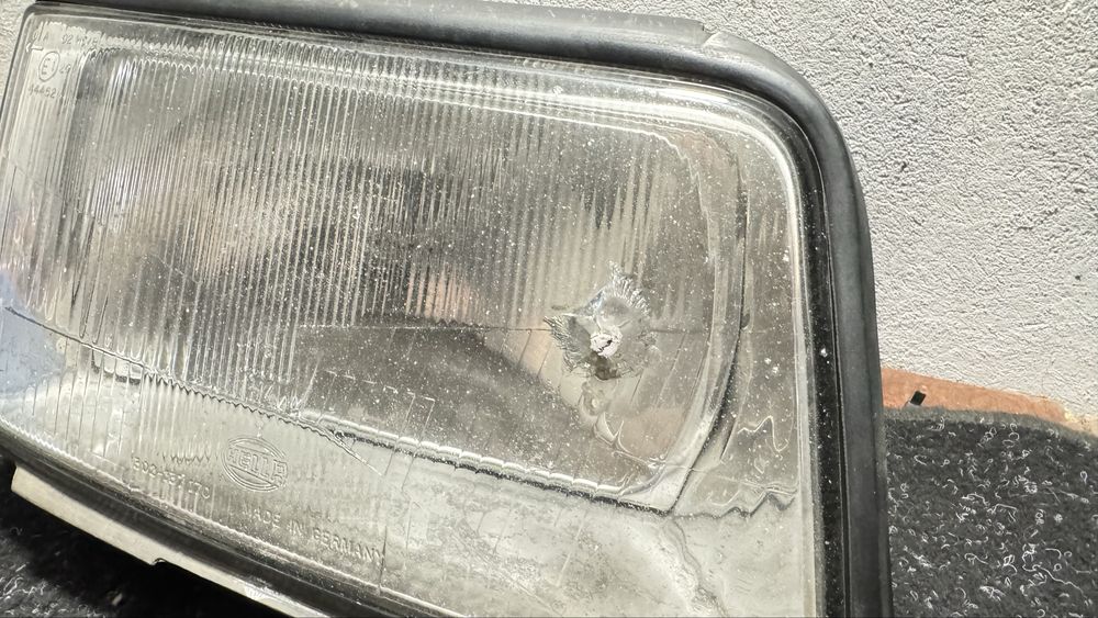 Фары Audi 100 Hella