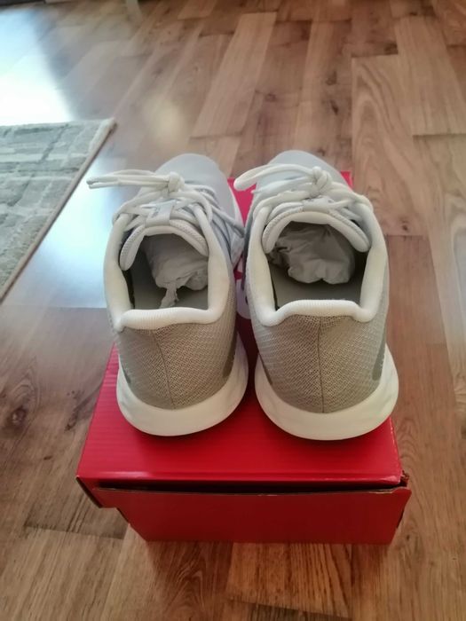 Мъжки маратонки Нови