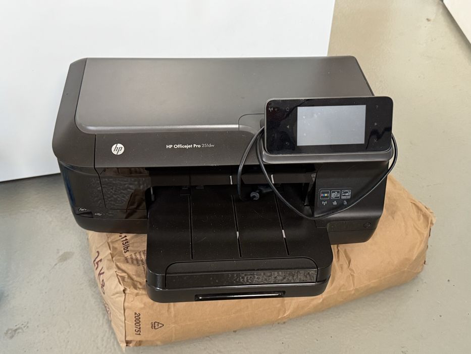 Принтер HP Officejet Pro 251DW