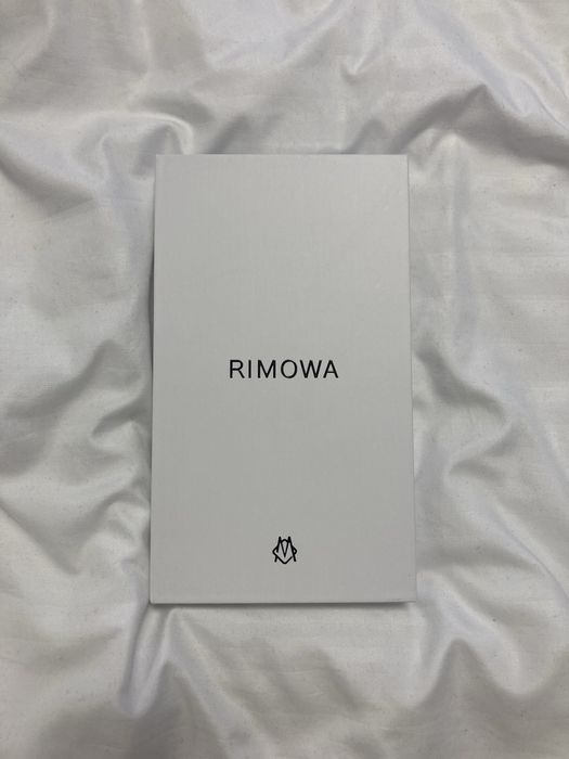 Rimowa Silver iPhone 17 Pro Case ( husa) (carcasa) ( gri)