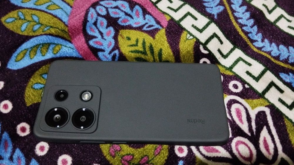 Redmi Note 13 8/256  yangi karobka doc umuman ishlatilmagan  2mln400 m