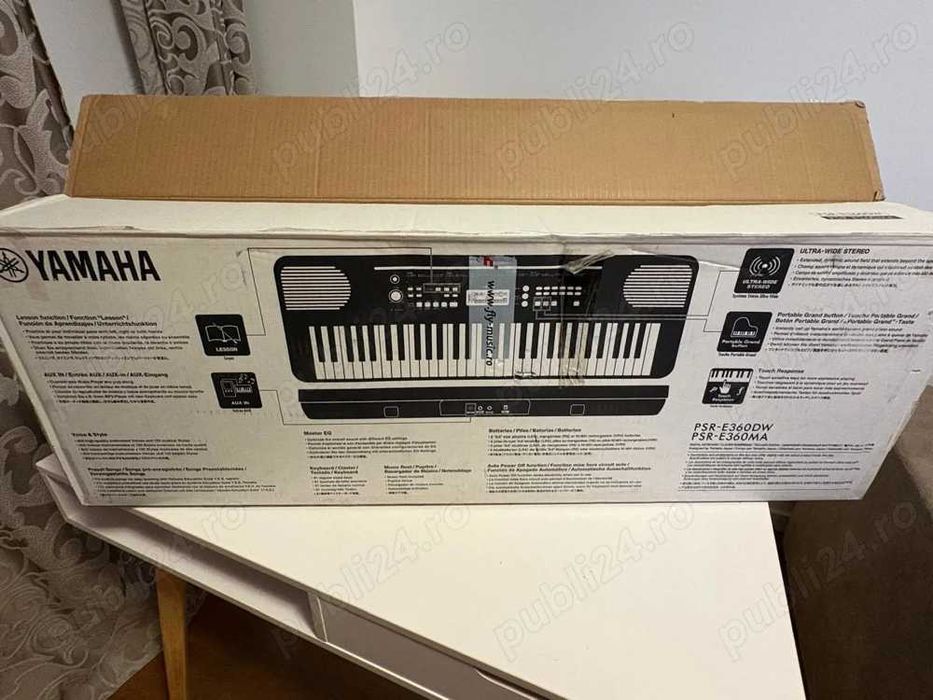 Orga digitală Yamaha PSR-E360DW (neagră) | Stare foarte bună