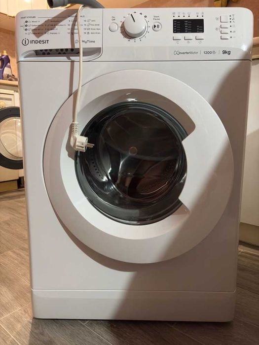 Пералня Indesit MTWA 91284 W EE (9 кг, Инвертор) – ЗА ЧАСТИ / РЕМОНТ