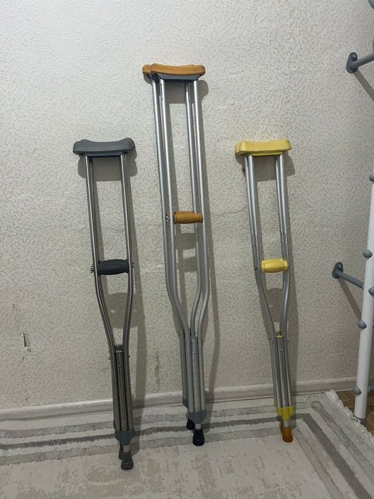 Костыли подмышечные