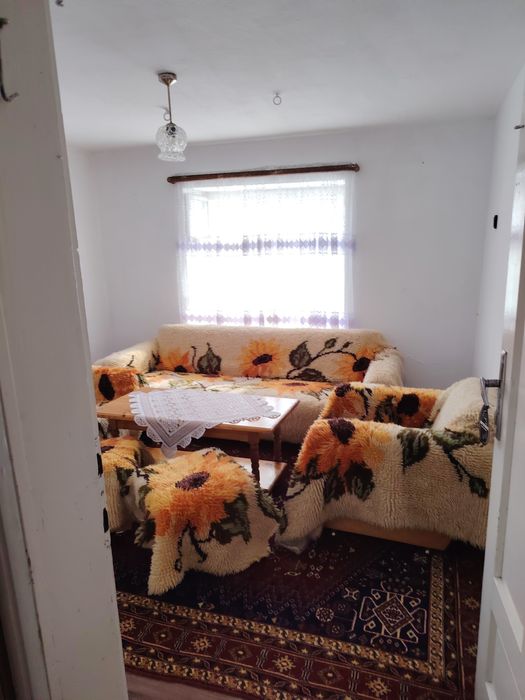 Продавам Къща на два етажа