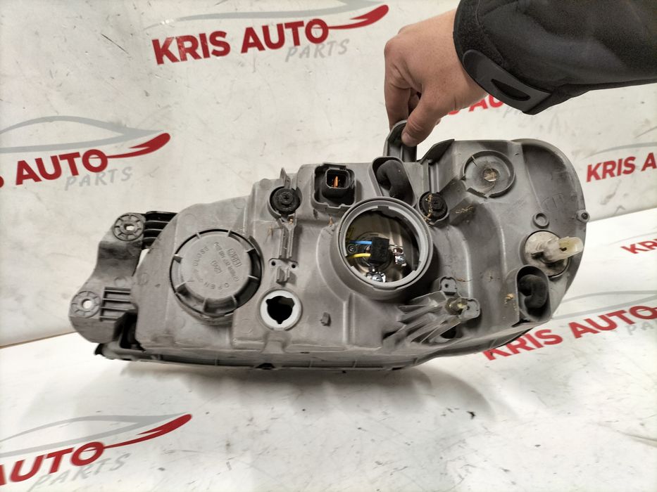 Десен фар KIA Carnival / Киа Карнивал 1999г-2005г.