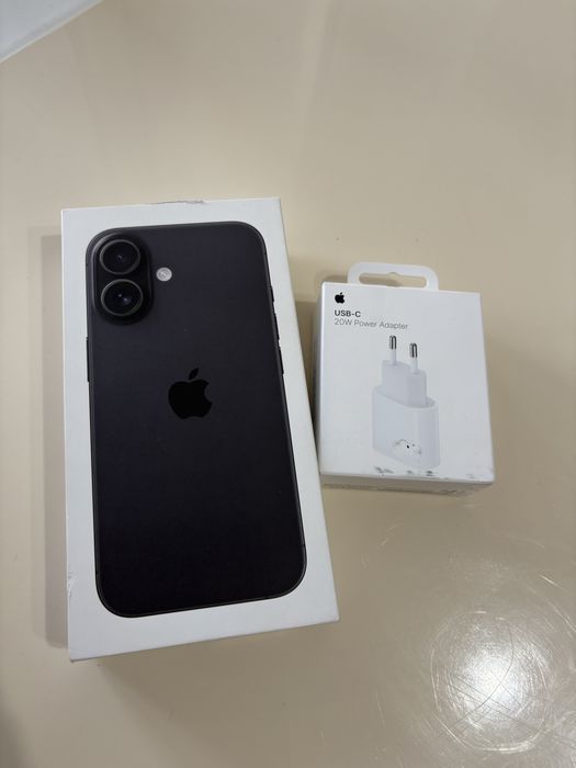 Айфон 16 коробка все есть