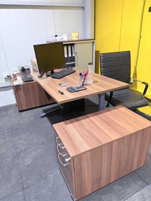 PACHET COMPLET Birou reglabil+corpuri, dulap, scaun,PC complet