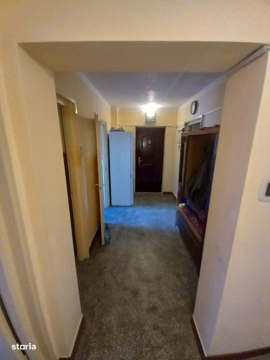 OPORTUNITATE - apartament 3 camere decomandat, 2 bai