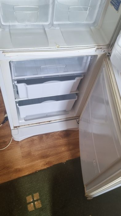 Холодильник б у , Indesit , 185 ×60