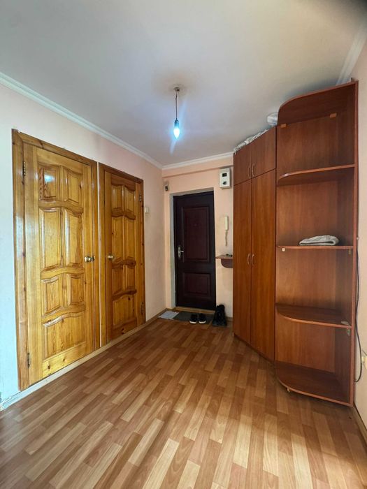 Продам 3х комн 8мкр