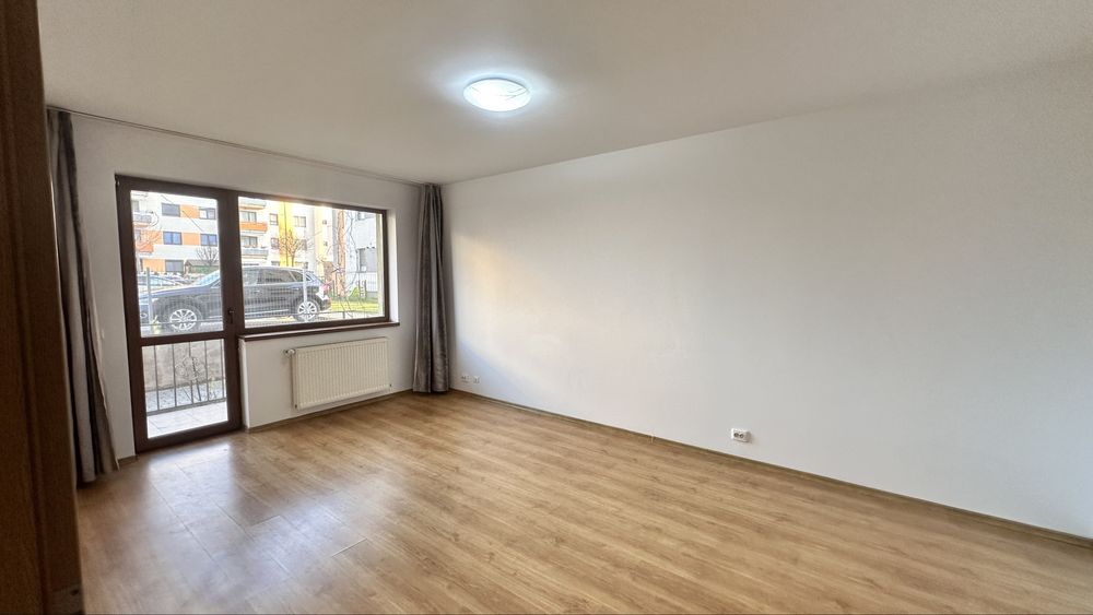 Particular apartament 2 camere bloc nou Mall Coresi 115500