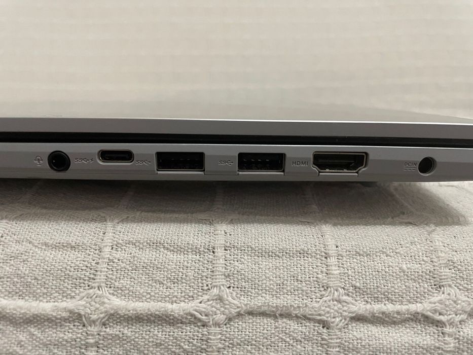 Лаптоп ASUS Vivobook15 OLED