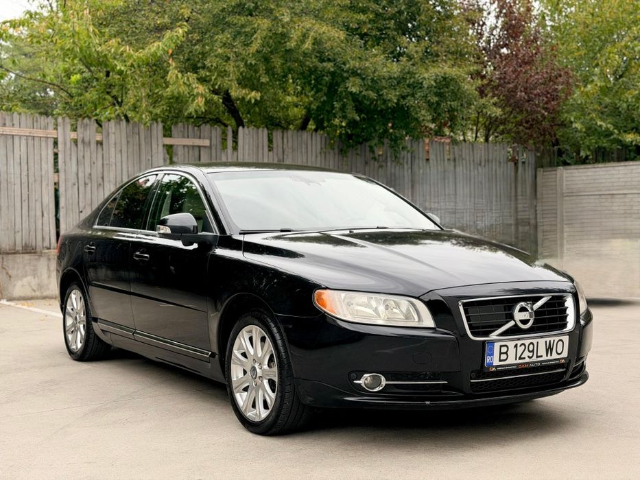 VOLVO S80