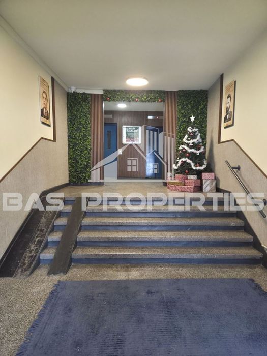 Продава се Двустаен апартамент в София, Зона Б-5 - 63 кв.м за 1919 €/кв.м - Снимка #3