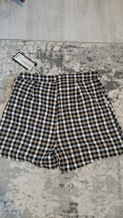 Pantaloni scurți tip fusta, nr 38