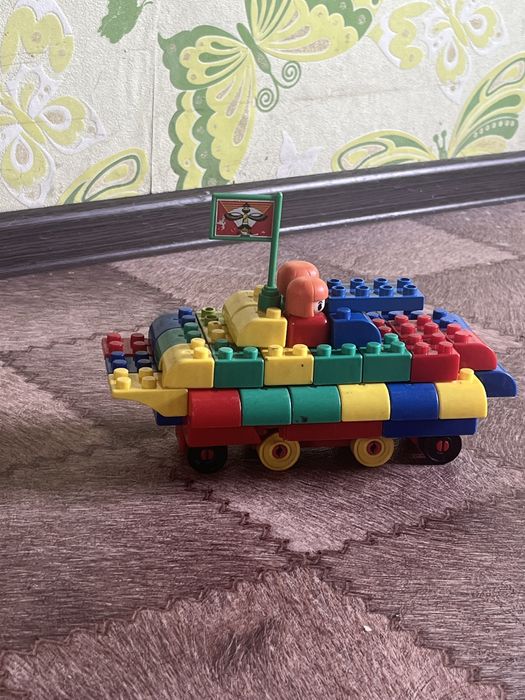 Конструктор 185 деталей