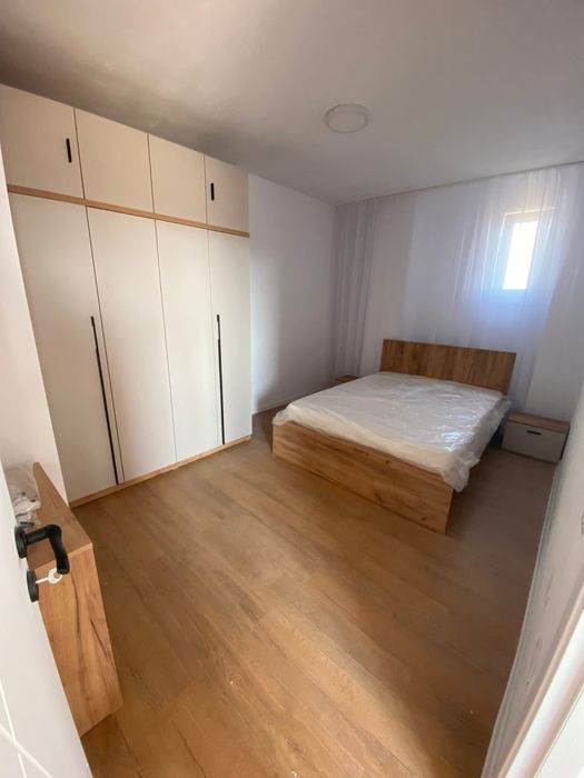 Inchiriez apartamant cu 2 camere