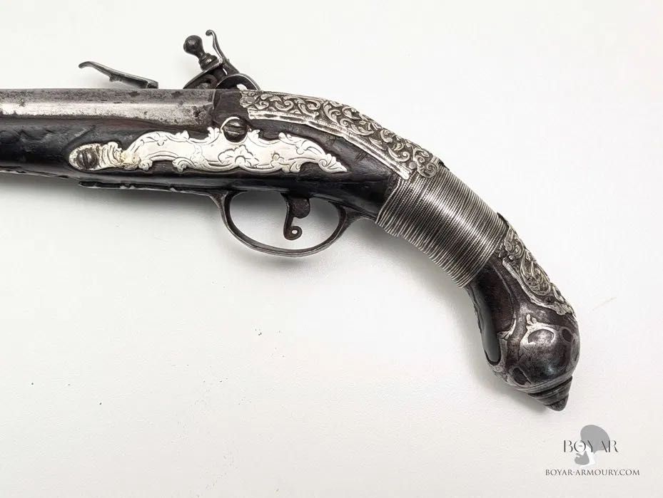 Автентичен османски сребърен кремъчен пищов , пушка ,хайдушки,стар