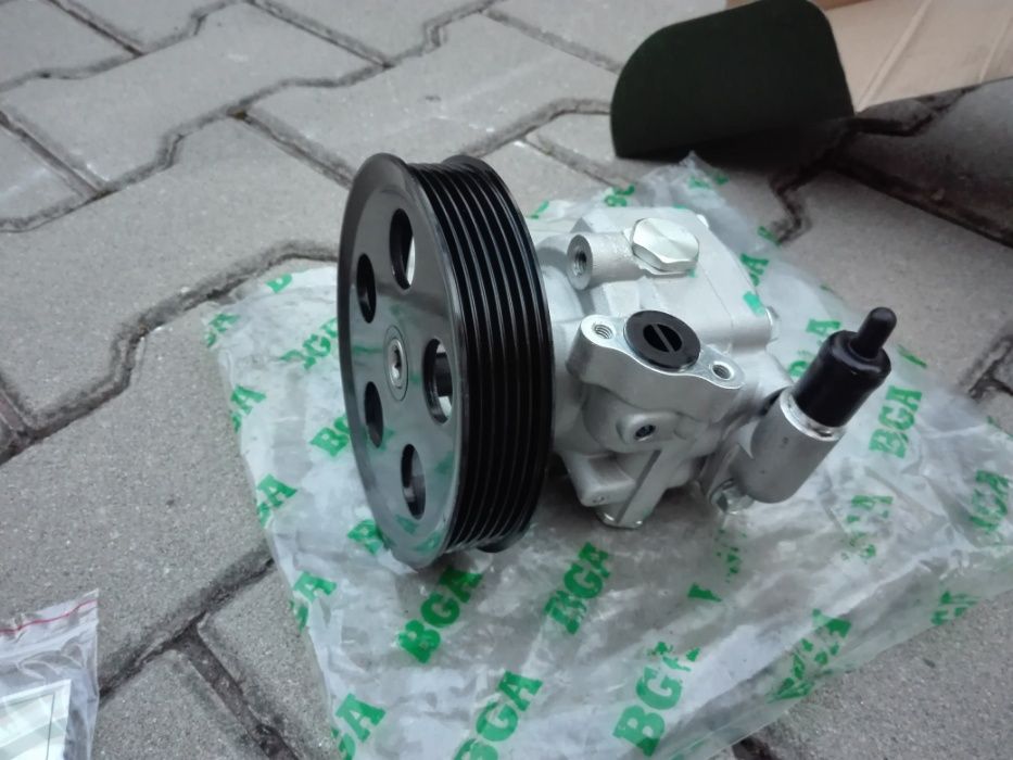 Vand pompa servodirectie Audi A4 B8 2011-2012