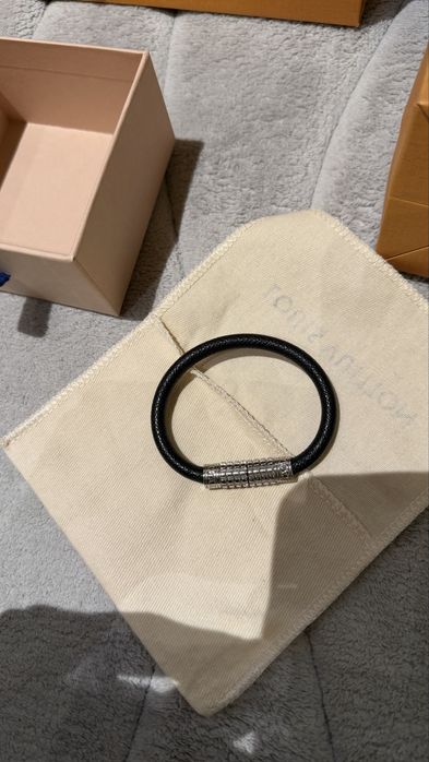 Гривна Louis Vuitton