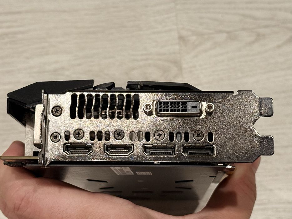 Placa video Asus Strix Nvidia GTX 1070 TI, 8Gb GDDR5, 256 bit