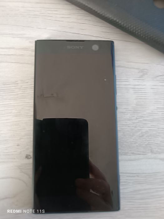 Телефон SONY  Experia