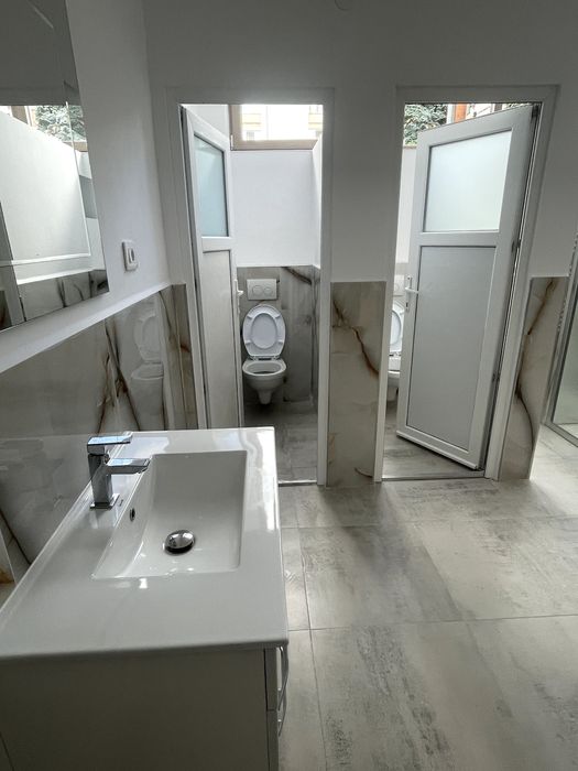 Inchiriez spatiu comercial 118mp, parcari disponibile