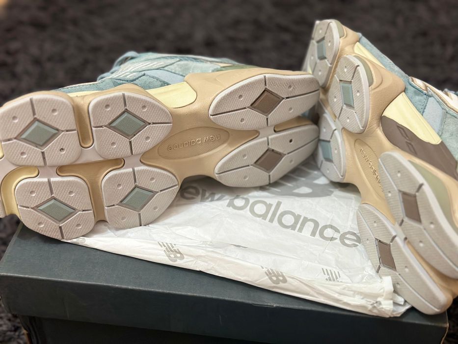 Adidasi new balance 9060