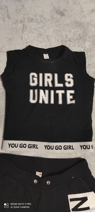 Спортно екипче и клин