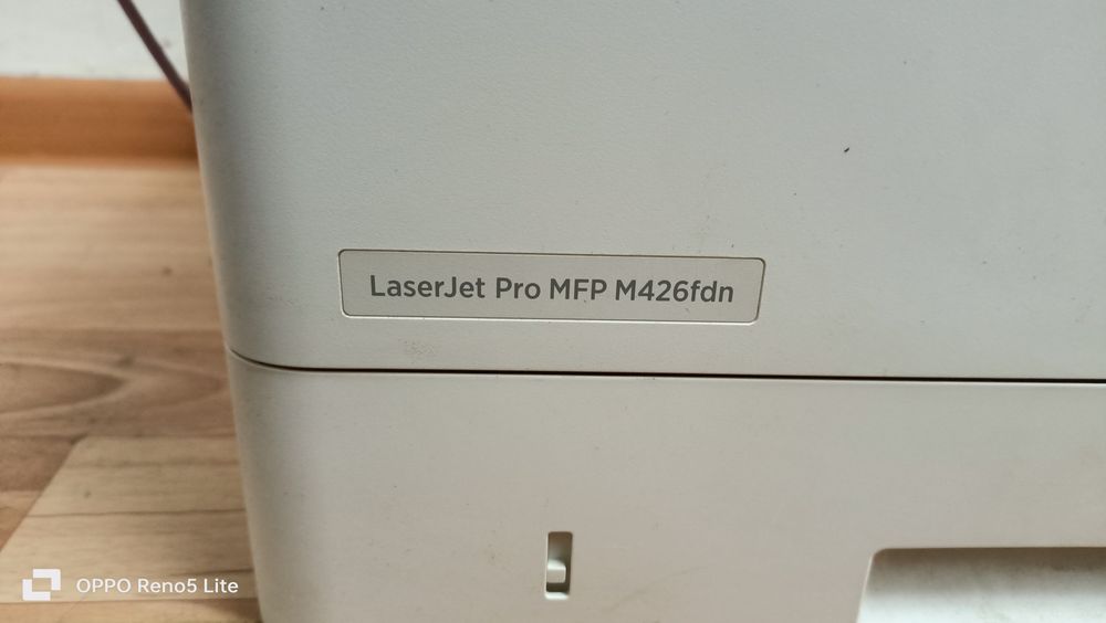 Ноутбук HP и принтер