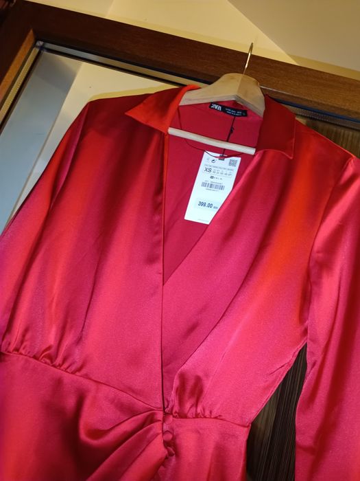 Rochiță Zara mărimea Xs.