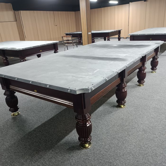 Бильярдный стол SBY 12 футов состояние новое