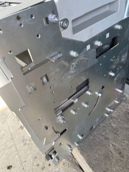 Воздушный выключатель 800А выкатной