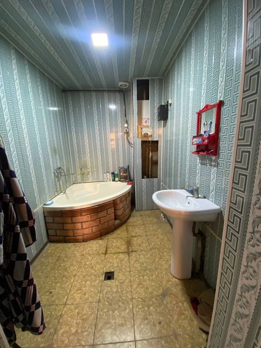 Дом участка Шайхантахур Комолон махалла