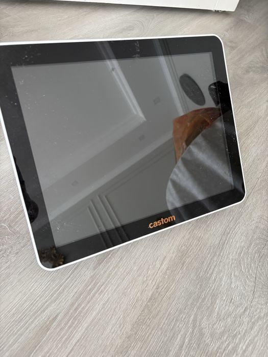 Продам моноблок, денежный ящик, принтер чек