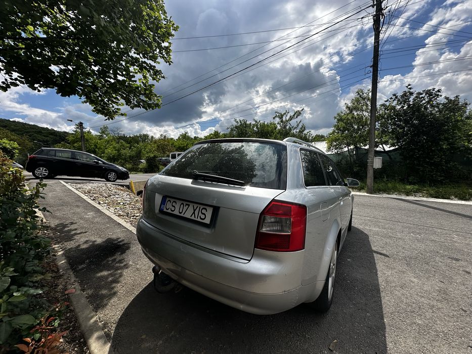 Vând Audi A4 motor 1.9 TDI