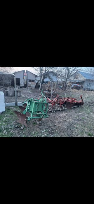 Tractor universal 445