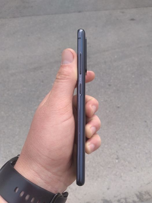 Samsung Galaxy S20FE  Хорошш!!!