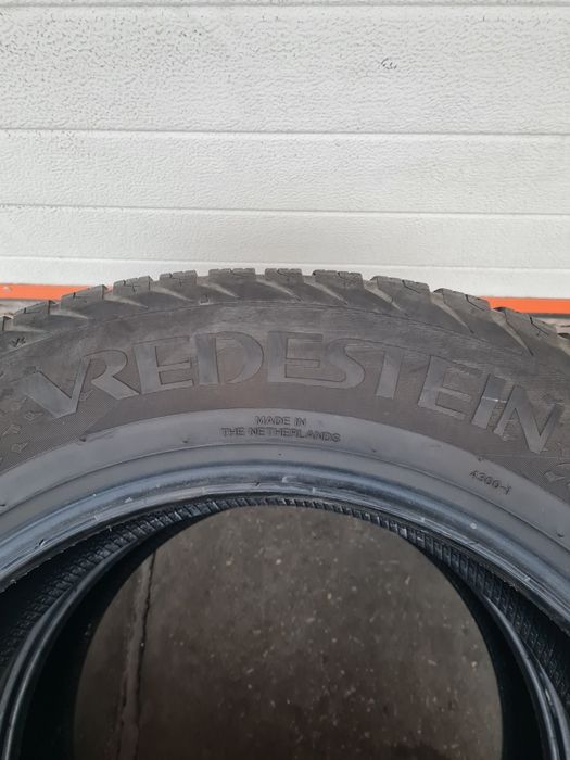 Всесезонни гуми 2 броя VREDESTEIN Qutrac5 215 65 R17 дот 0818