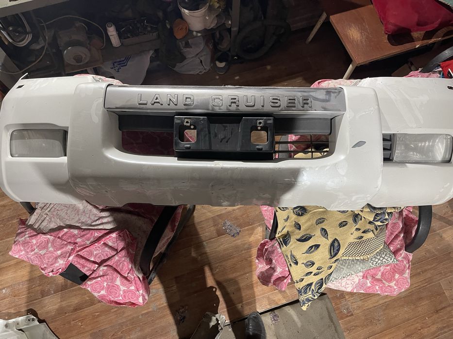 Бампер тойота ЛК 200