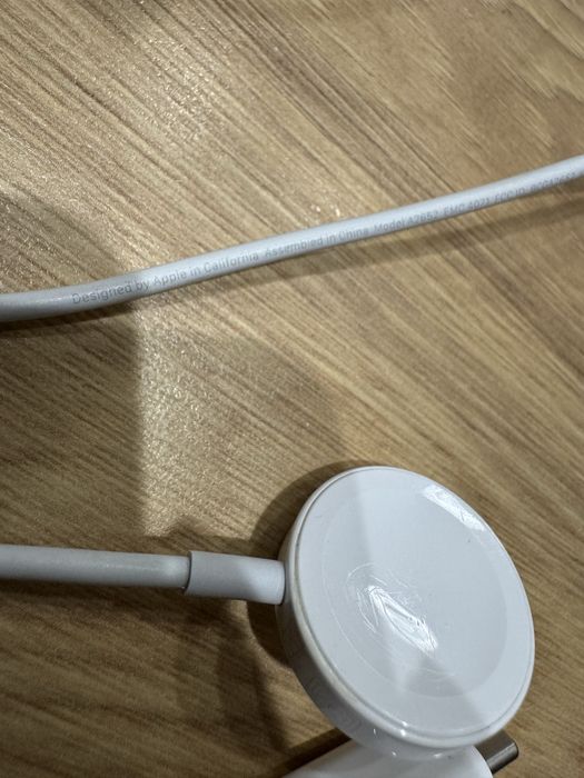 Магнитно зарядно за Apple Watch